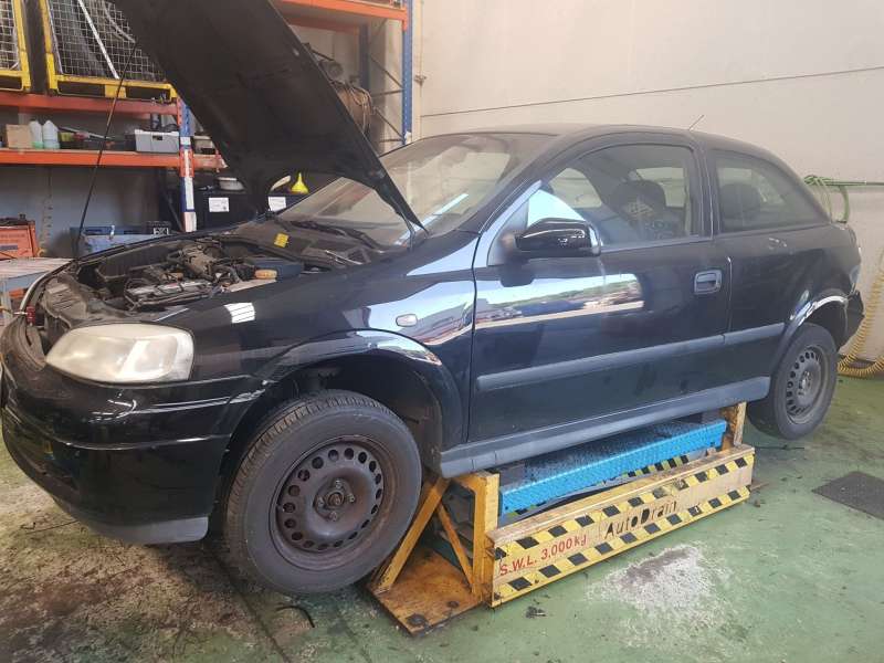 opel astra g hatchback (t98) del año 2003