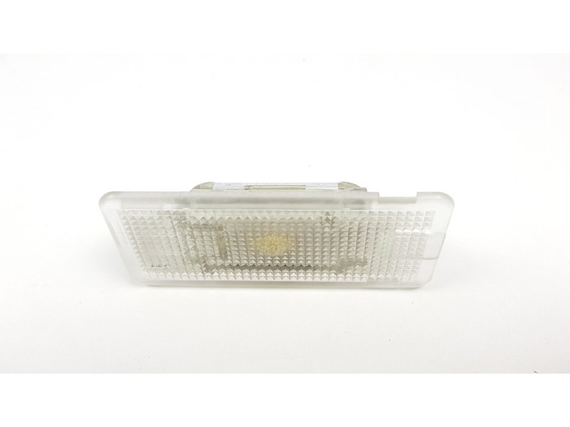 Recambio de luz interior para bmw serie 1 berlina (e81/e87) 120d referencia OEM IAM 2303800  