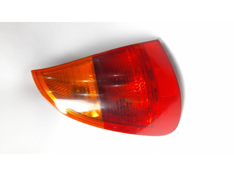 Recambio de piloto trasero izquierdo para bmw serie 3 touring (e46) 320d referencia OEM IAM 8368757  
