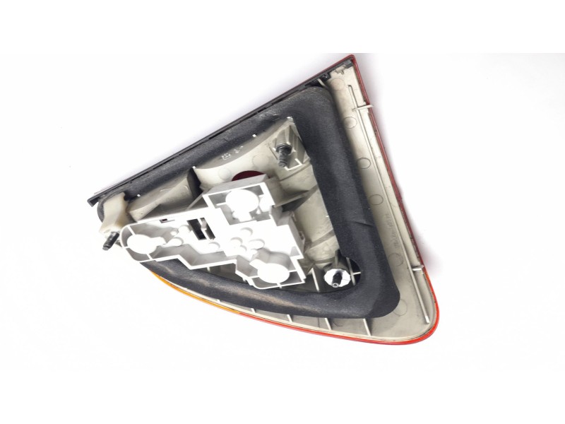Recambio de piloto trasero derecho para bmw serie 3 touring (e46) 320d referencia OEM IAM 8368758  