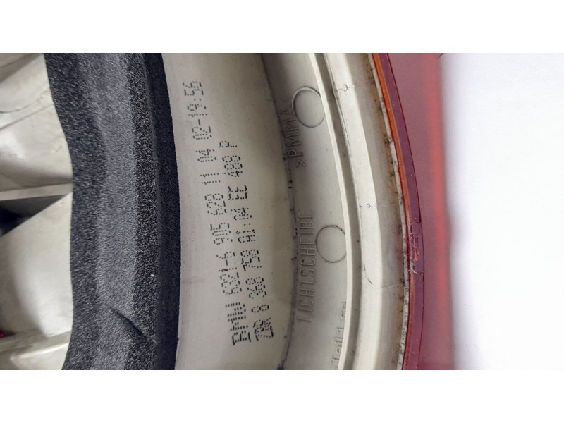 Recambio de piloto trasero derecho para bmw serie 3 touring (e46) 320d referencia OEM IAM 8368758  
