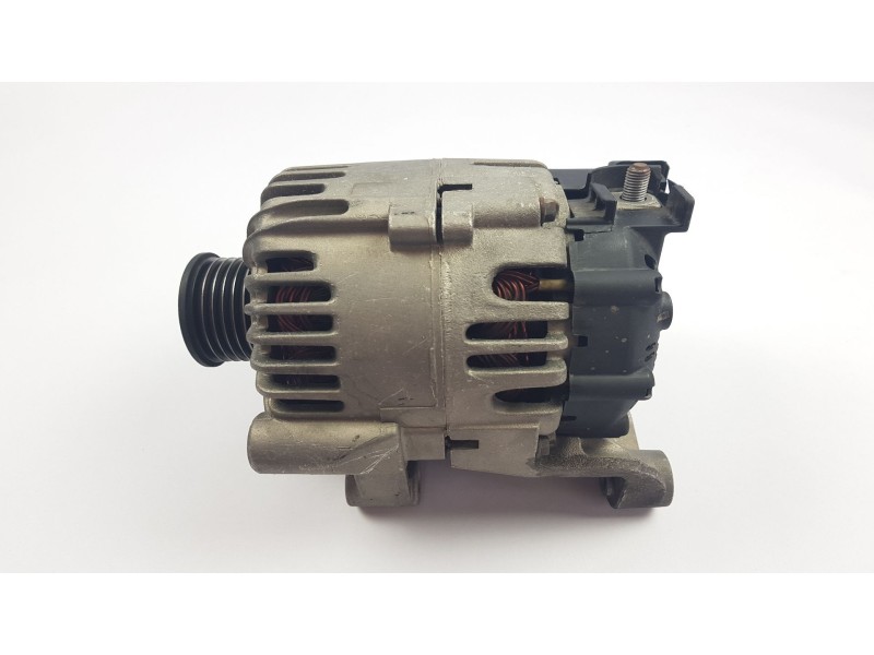 Recambio de alternador para bmw serie 1 berlina (e81/e87) 120d referencia OEM IAM 0986080580 12318517262 