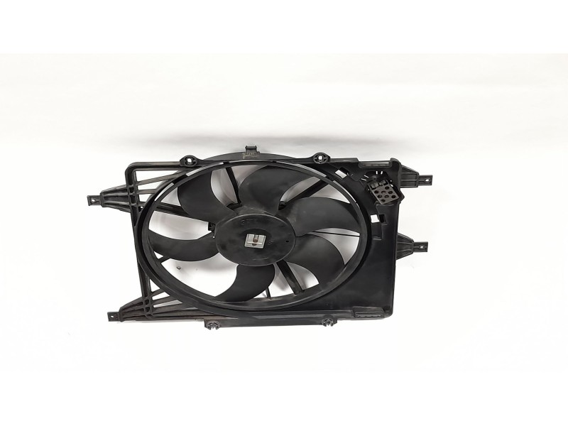 Recambio de electroventilador para nissan kubistar (x76) 1.5 dci referencia OEM IAM 8200103801  