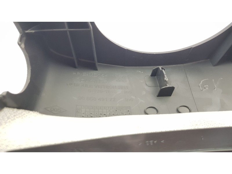 Recambio de moldura para peugeot 3008 1.6 hdi fap referencia OEM IAM 9685849177 . 