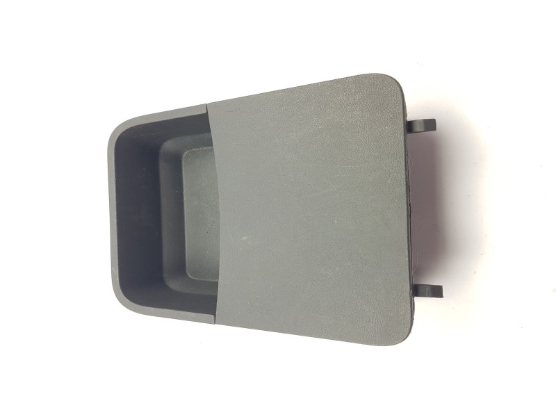 Recambio de moldura para peugeot 3008 1.6 hdi fap referencia OEM IAM 10150700800  
