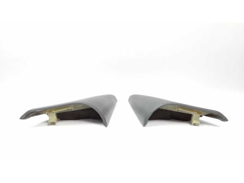 Recambio de molduras delanteras para mercedes-benz clase m (w163) 230 ml (163.136) referencia OEM IAM A1637250471  