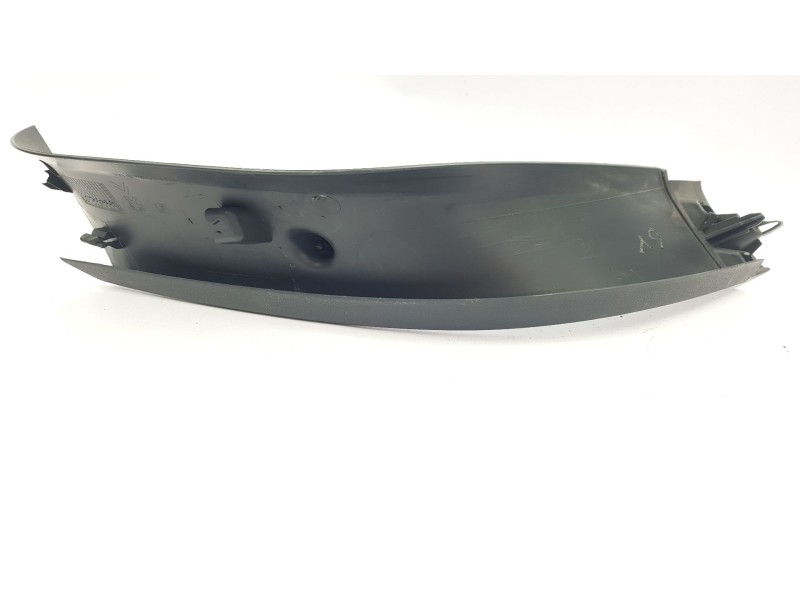 Recambio de moldura para peugeot 3008 1.6 hdi fap referencia OEM IAM 9684323877  