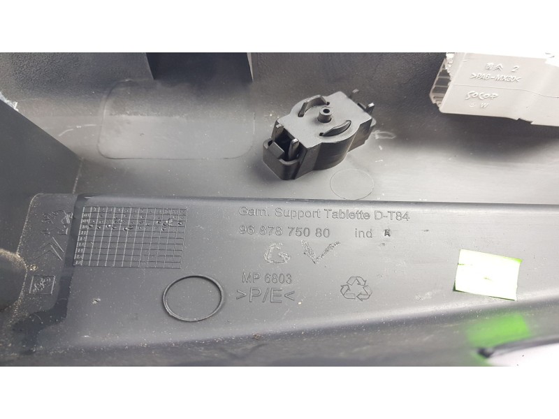Recambio de moldura para peugeot 3008 1.6 hdi fap referencia OEM IAM 9687875080  