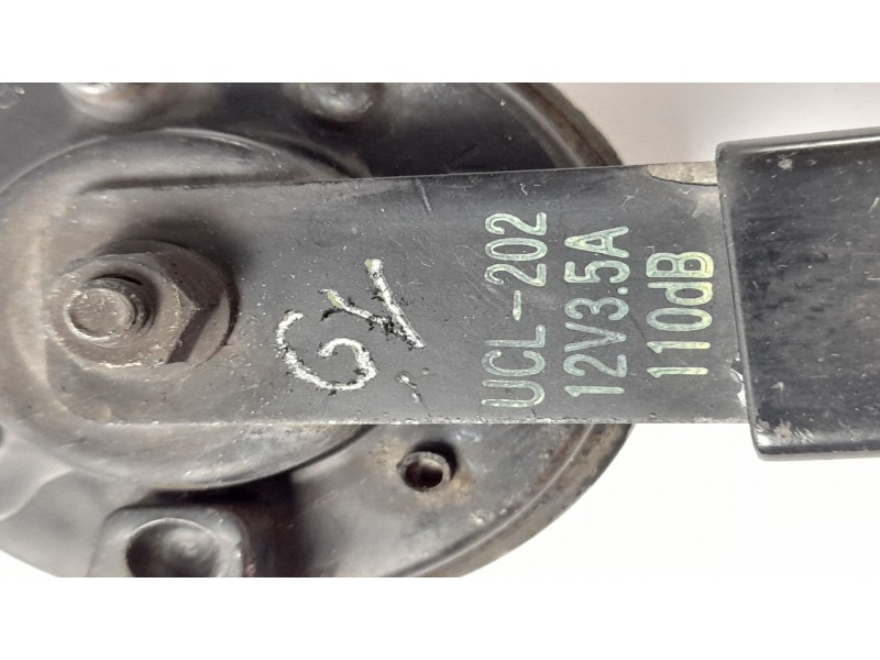 Recambio de claxon para honda cr-v (rd8) 2.2 ctdi referencia OEM IAM UCL202  