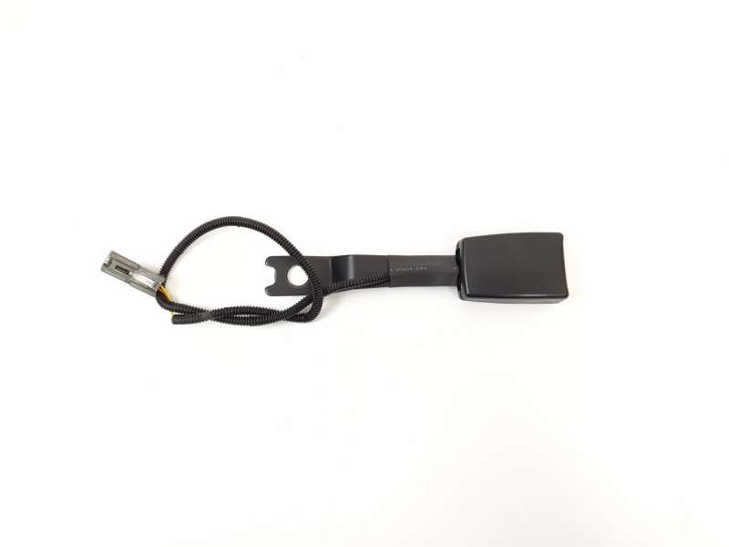 ENGANCHE CINTURON SEGURIDAD DELANTERO IZQUIERDO 