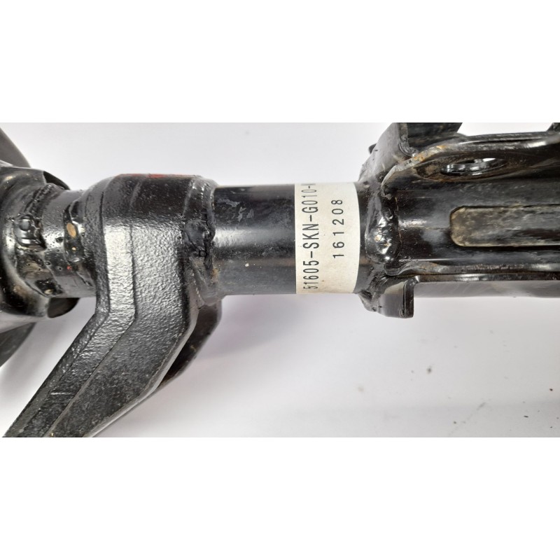Recambio de amortiguador delantero derecho para honda cr-v (rd8) 2.2 ctdi referencia OEM IAM 51605SKNG01  