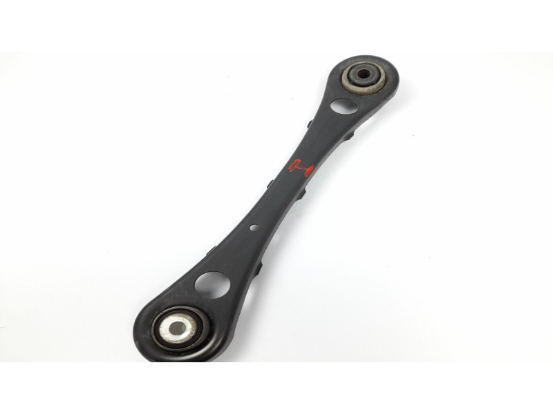 Recambio de tirante trasero izquierdo para audi a4 avant (8e) 1.9 tdi referencia OEM IAM 8E0501529K  