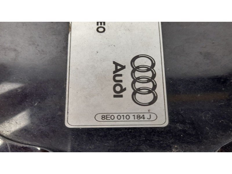 Recambio de tapa exterior combustible para audi a4 avant (8e) 1.9 tdi referencia OEM IAM 8E0010184J  