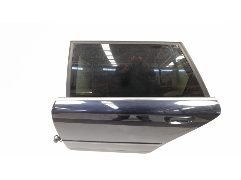 Recambio de puerta trasera izquierda para audi a4 avant (8e) 1.9 tdi referencia OEM IAM   