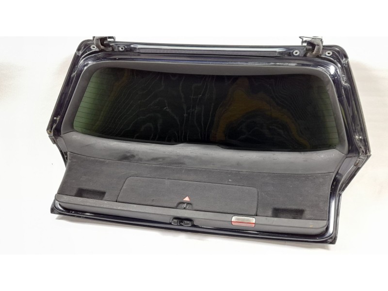 Recambio de porton trasero para audi a4 avant (8e) 1.9 tdi referencia OEM IAM 8E9827023B  