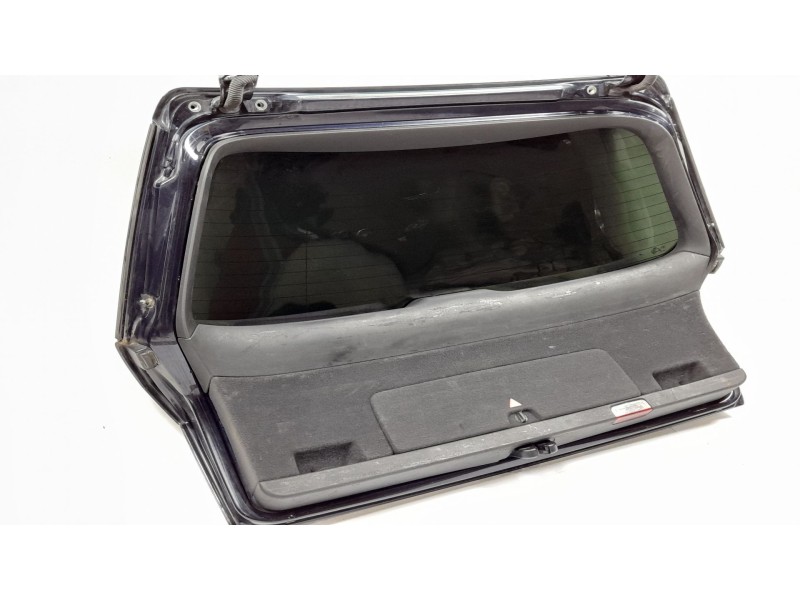 Recambio de porton trasero para audi a4 avant (8e) 1.9 tdi referencia OEM IAM 8E9827023B  