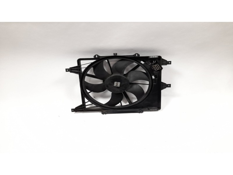 Recambio de electroventilador para nissan kubistar (x76) 1.5 dci referencia OEM IAM 8200103801  