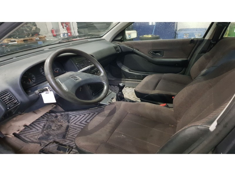 peugeot 405 berlina del año 1987