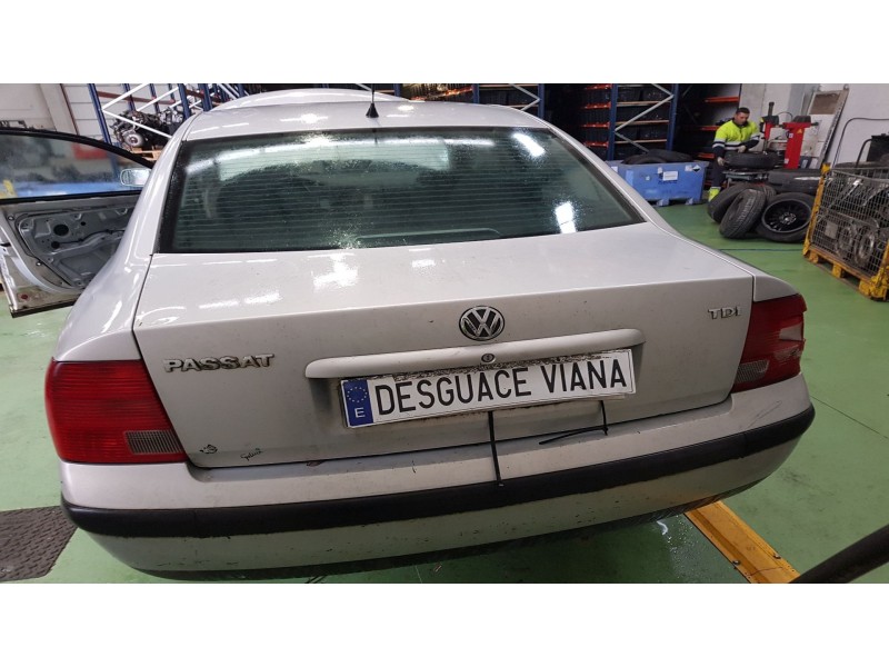 volkswagen passat berlina (3b2) del año 1996