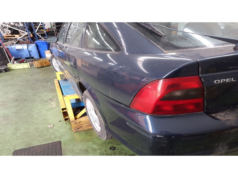 opel vectra b fastback (38_) del año 1997