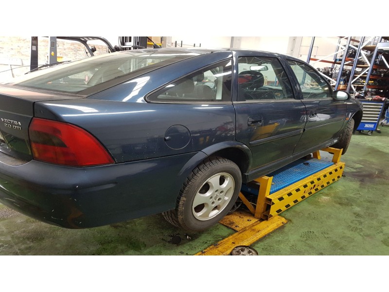 opel vectra b fastback (38_) del año 1997