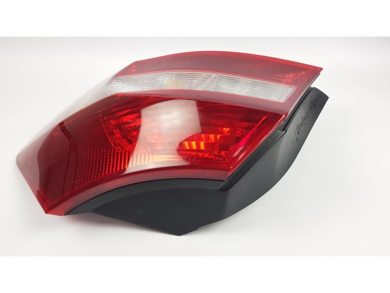Recambio de piloto trasero derecho para bmw serie 1 berlina (e81/e87) 120d referencia OEM IAM 63210397035 134051.10 63216924502