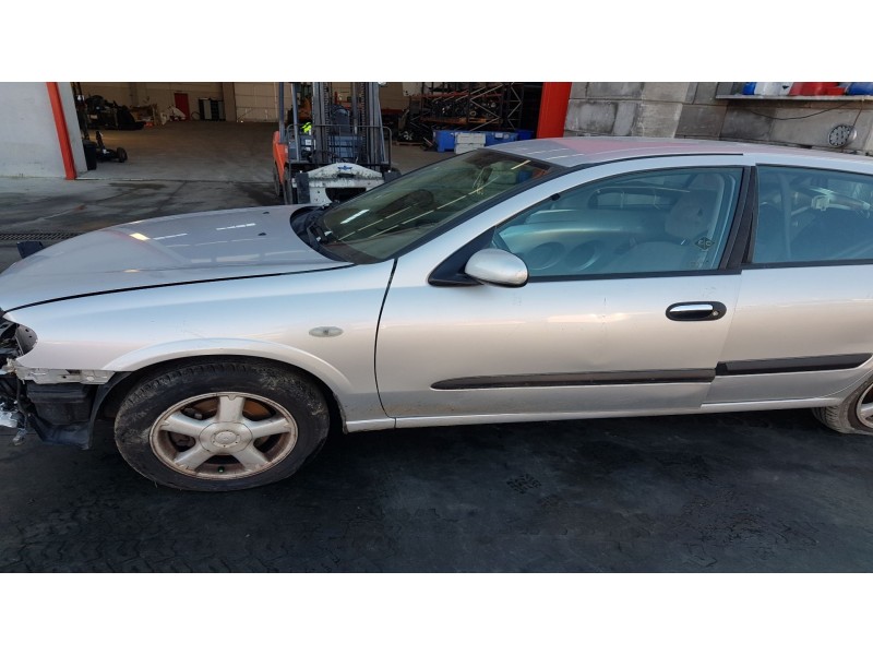 nissan almera ii hatchback (n16) del año 2000