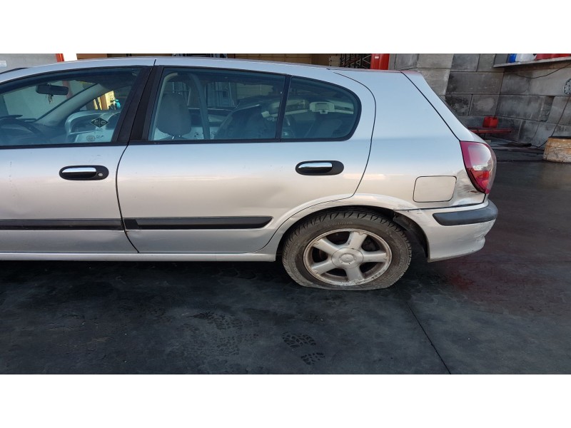 nissan almera ii hatchback (n16) del año 2000