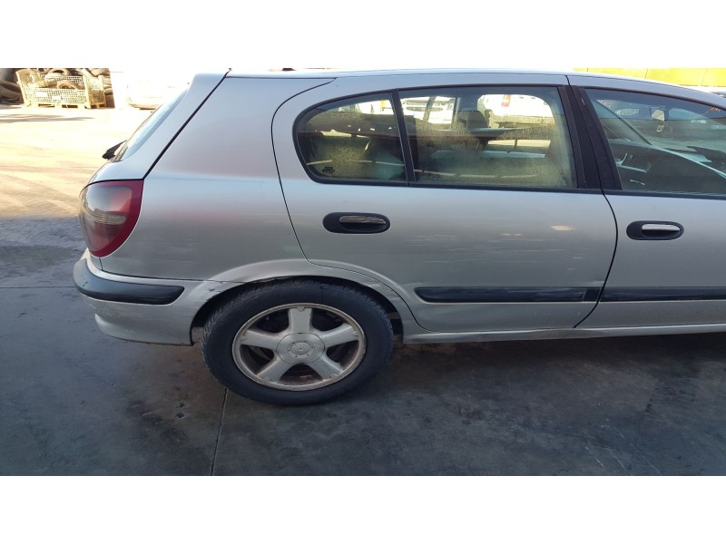 nissan almera ii hatchback (n16) del año 2000