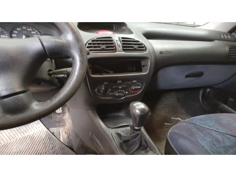peugeot 206 fastback (2a/c) del año 1998