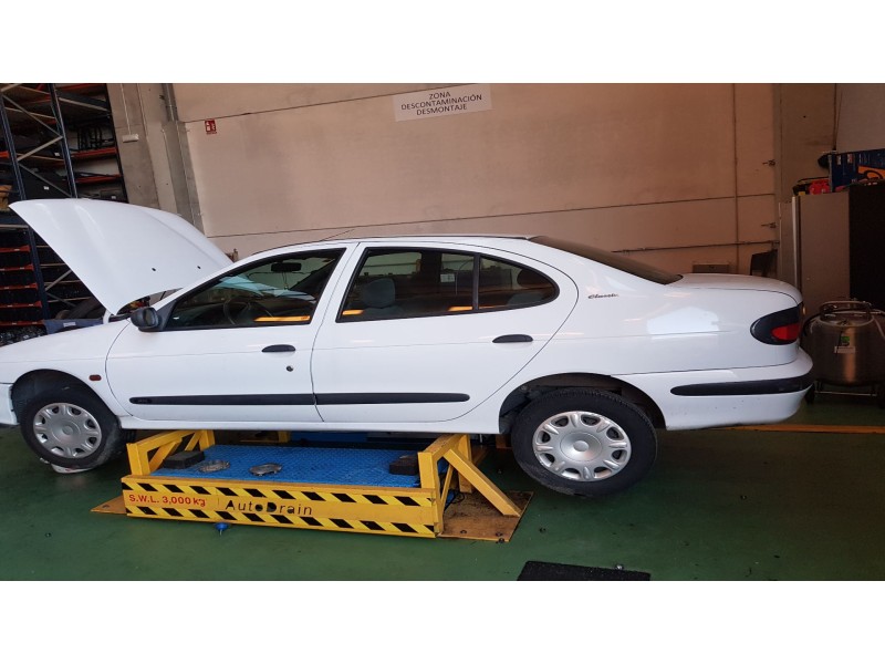 renault megane i classic (la0) del año 1997