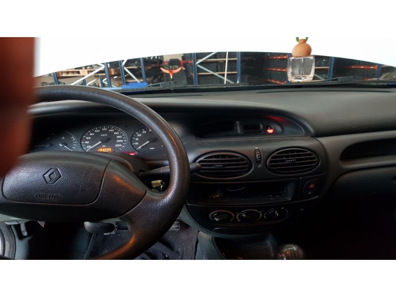 renault megane i classic (la0) del año 1997