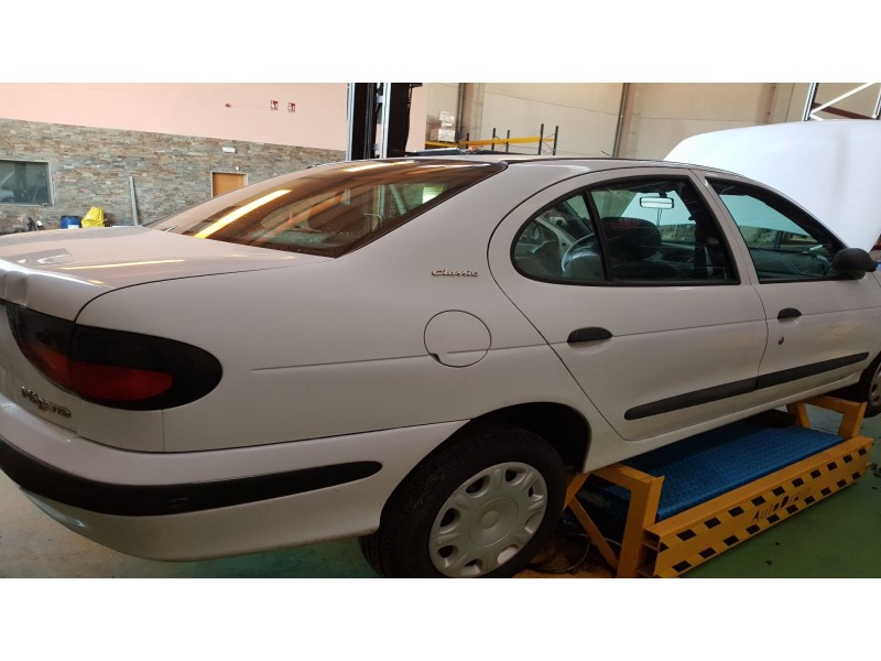 renault megane i classic (la0) del año 1997