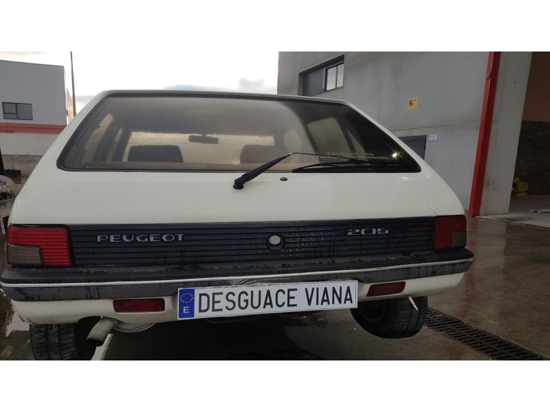peugeot 205 berlina del año 1991