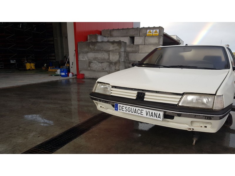 peugeot 205 berlina del año 1991