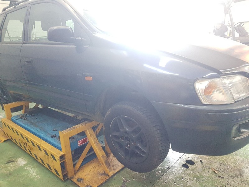 mitsubishi space star monospace (dg_a) del año 1998