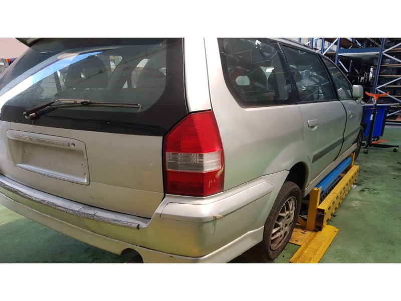 mitsubishi space wagon (n80/n90) del año 1998