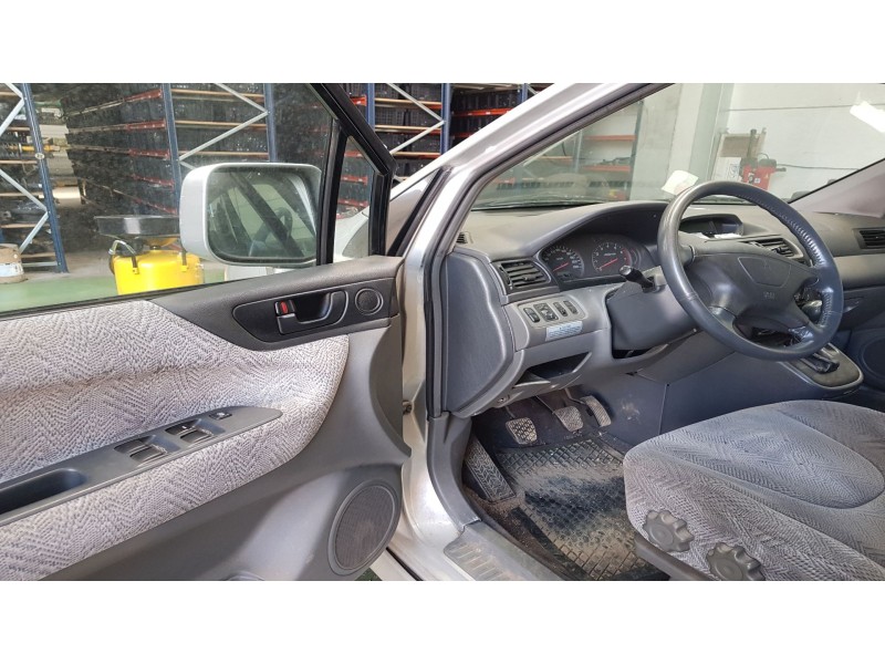 mitsubishi space wagon (n80/n90) del año 1998