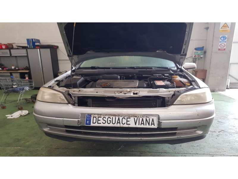 opel astra g berlina del año 1998
