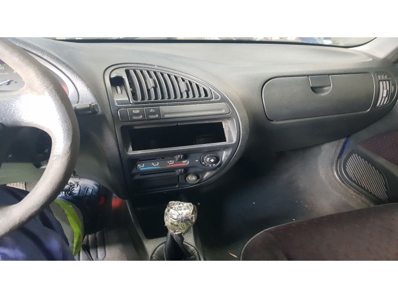 citroen saxo del año 1996
