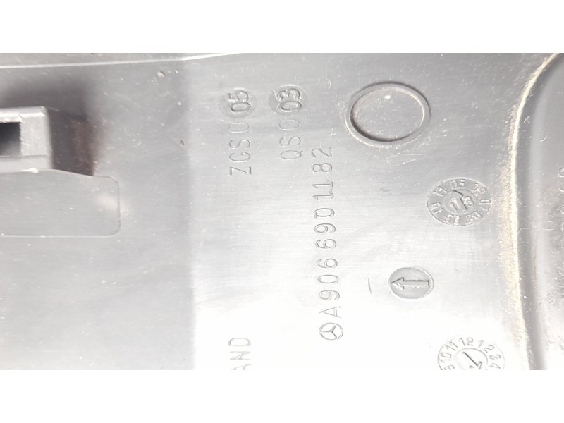 Recambio de moldura para mercedes sprinter 3,5-t furgón (906) 316 cdi referencia OEM IAM A9066901182  