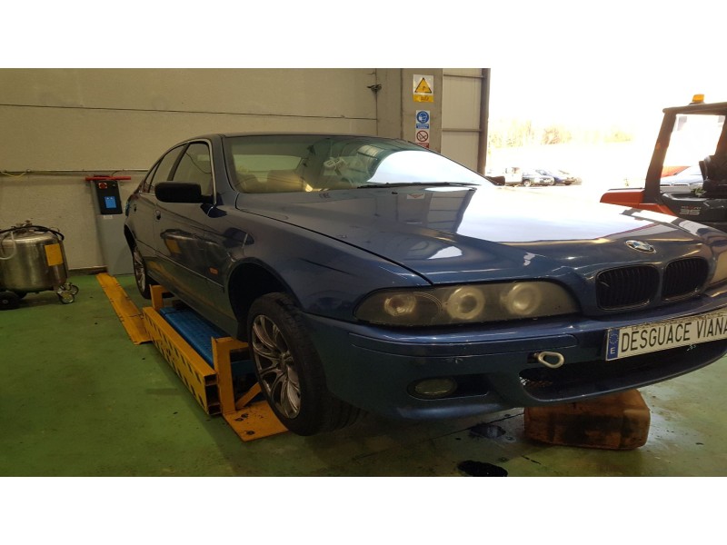 bmw serie 5 berlina (e39) del año 2000