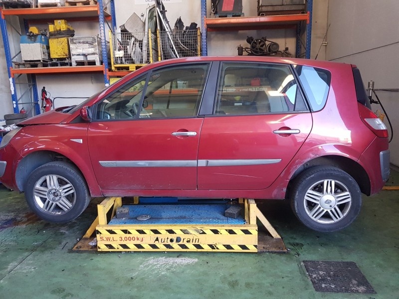 renault scenic ii del año 2003