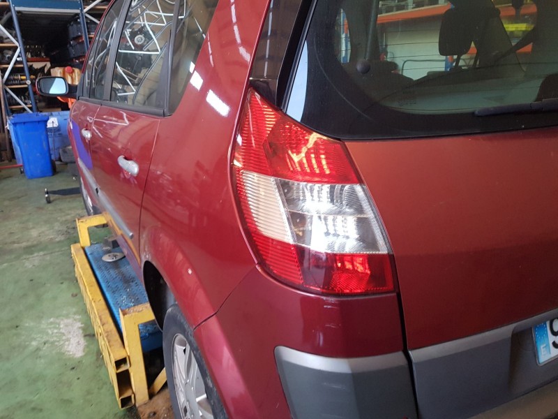 renault scenic ii del año 2003