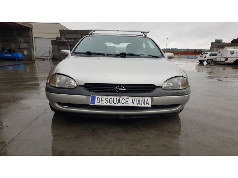 opel corsa b del año 1996