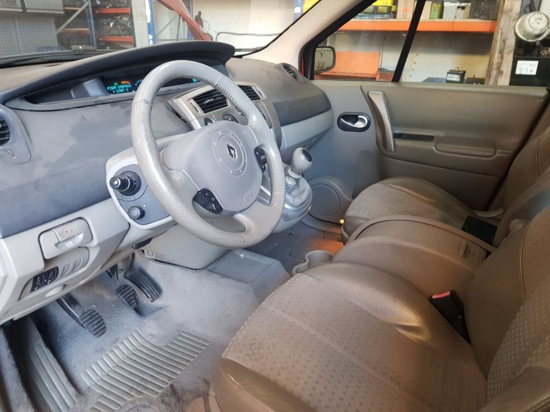 renault scenic ii del año 2003