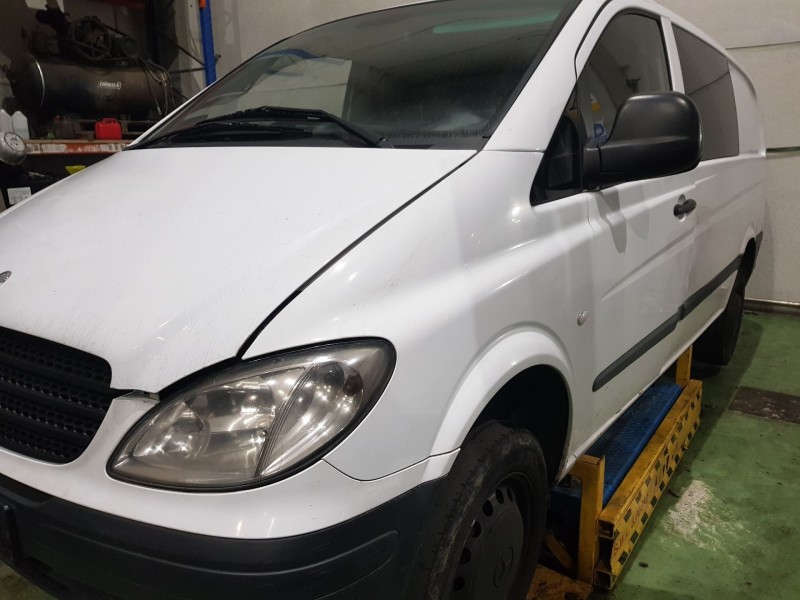 mercedes-benz vito / mixto furgón (w639) del año 2003