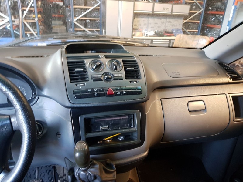 mercedes-benz vito / mixto furgón (w639) del año 2003