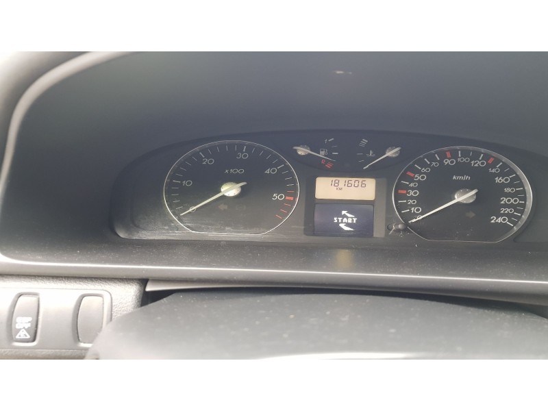 renault laguna ii (bg0) del año 2001
