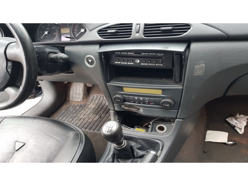 renault laguna ii (bg0) del año 2001